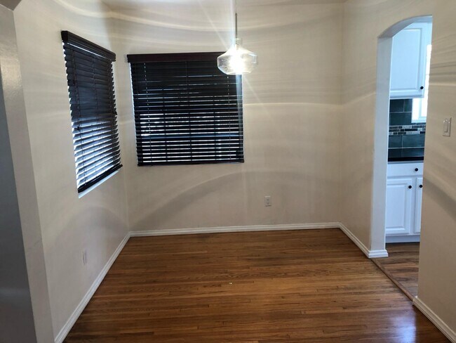 Foto del edificio - 12343 Rives Ave