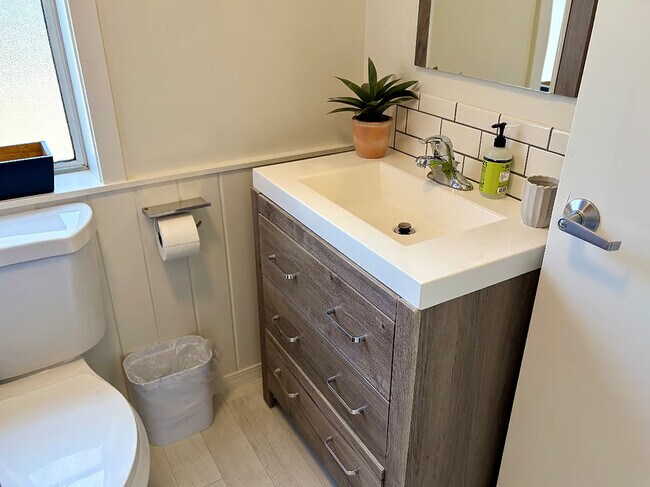 Foto del edificio - 4755 N Pearl St