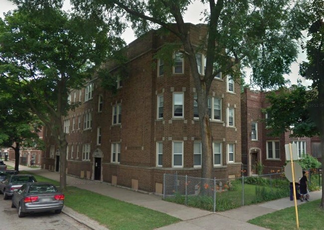 Building Photo - 835-837 E 80th St
