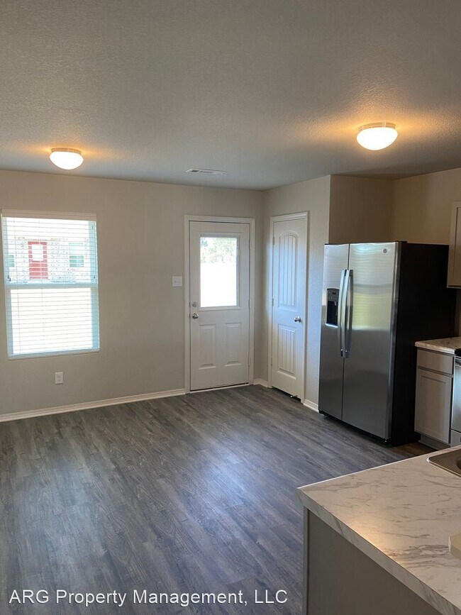 Building Photo - 4 br, 2 bath House - 1605 Isabella Road