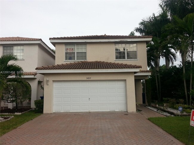 Foto del edificio - 5450 NW 94th Terrace