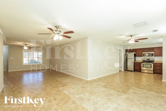 Foto del edificio - 5106 S Fairfield Dr