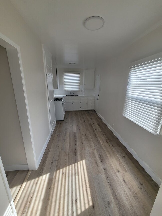 Building Photo - 2650-2652 Carson-GB (DMM1145)