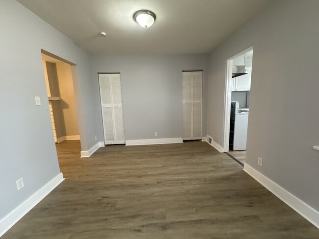 Foto del edificio - 2932 Pyramid Ave