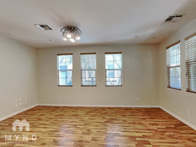 Building Photo - 8456 Insignia Ave