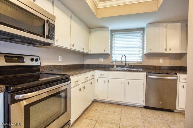 Building Photo - 5917 Littlestone Ct