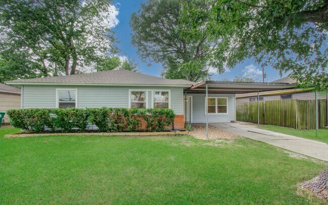 Building Photo - 6510 Cherrydale Dr