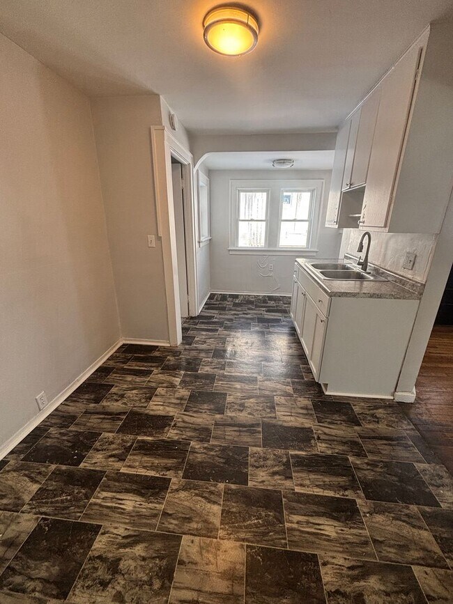 Foto del edificio - 3bd Single Voucher Only