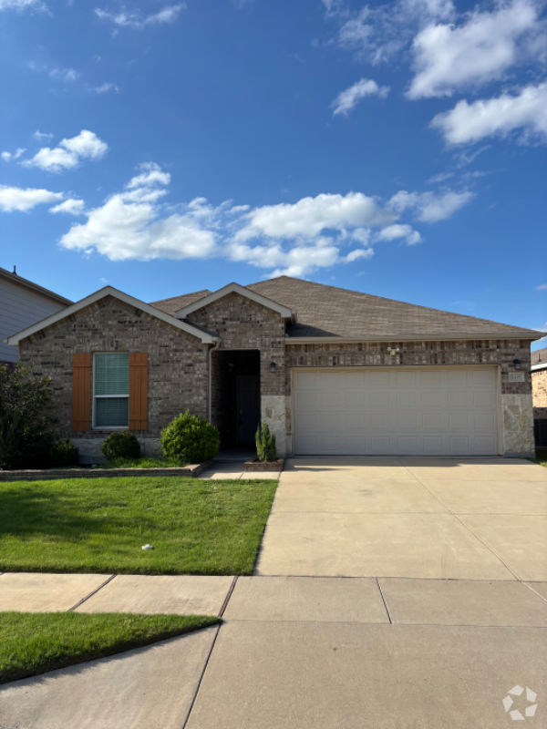 Building Photo - 2437 Buelingo Ln