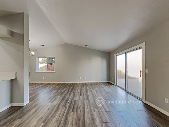 Building Photo - 125 Justin Ct