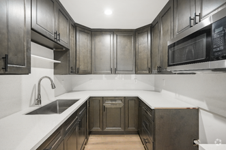 Building Photo - 11461 Albers St