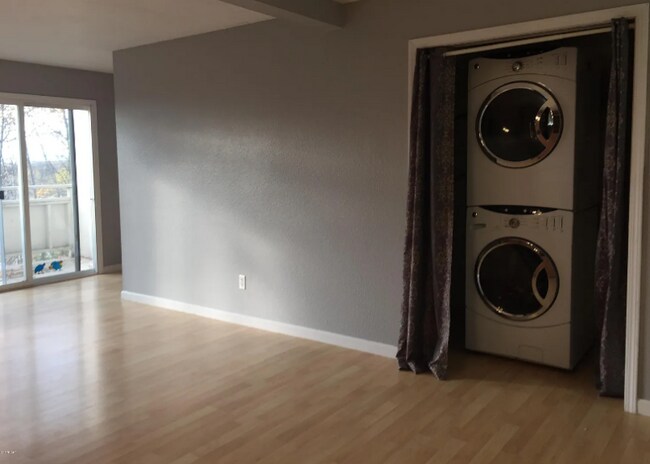 Foto del edificio - 7746 Boundary Ave