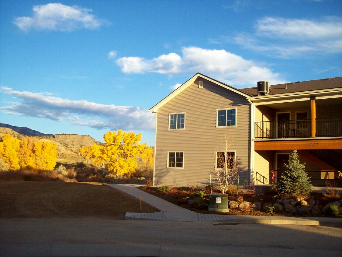 Primary Photo - 3039 Coal Mine Ave