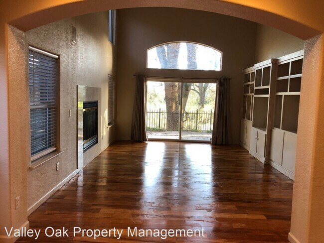 Foto del edificio - 3 br, 2 bath House - 1500 Scenic Dr  - 13