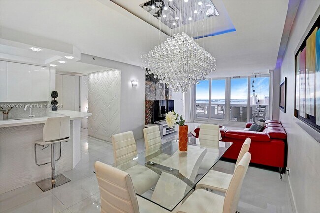 Foto del edificio - 1717 N Bayshore Dr