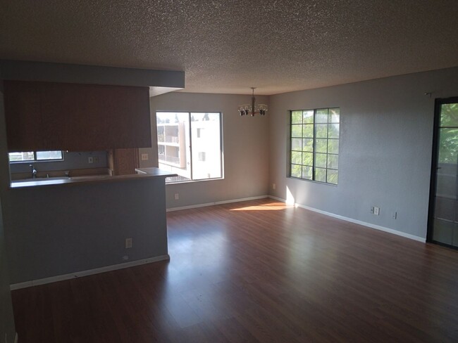 Foto del edificio - Spacious 1 Bedroom, 1 Bathroom Condominium...