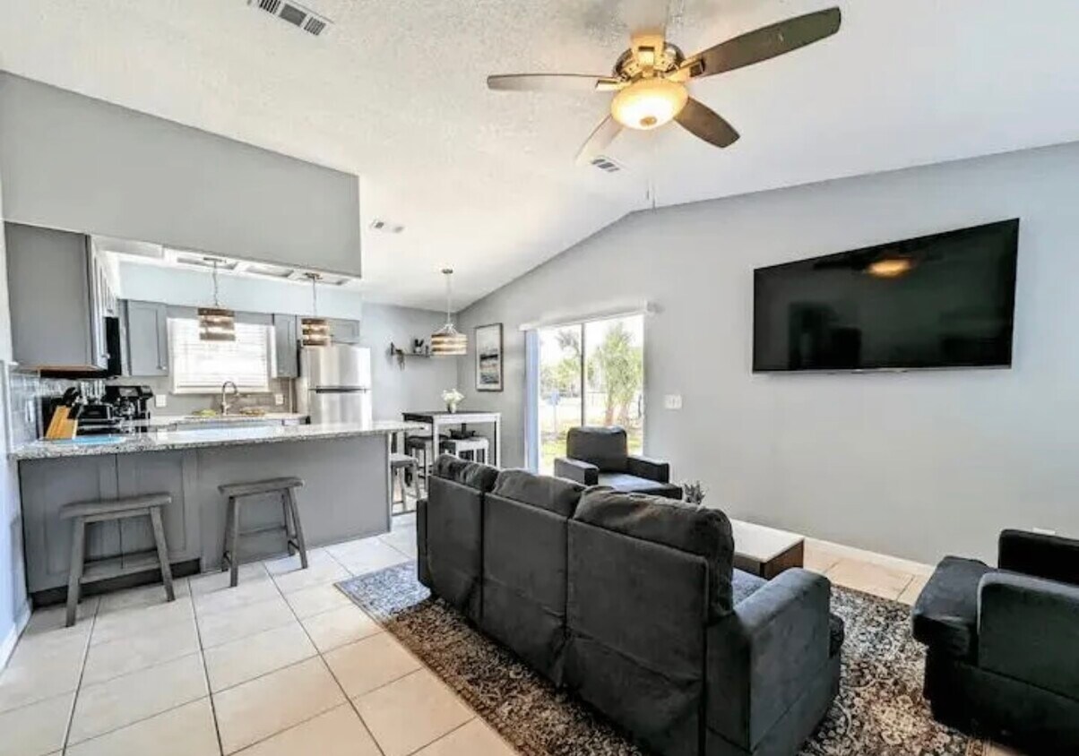 Foto principal - 3735 Biltmore Dr