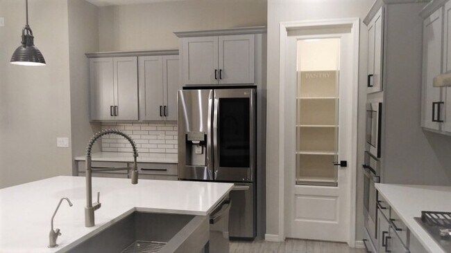 Foto del edificio - Simply Breathtaking 3-Bedroom, 2.5 Bathroo...