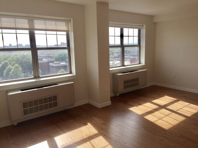 Foto del edificio - 75-25 153rd St