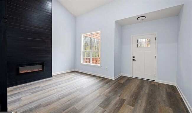 Building Photo - 7089 Wade Rd