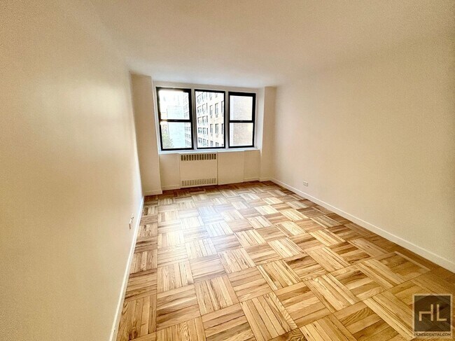 Building Photo - East 79th Street