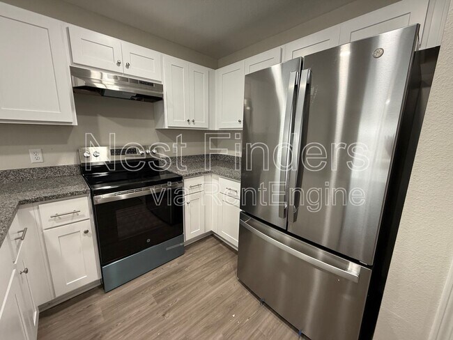 Foto del edificio - 11454 Oakfield Ct