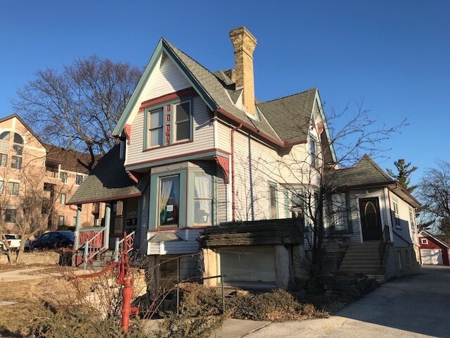 Primary Photo - 7463 Harwood Ave