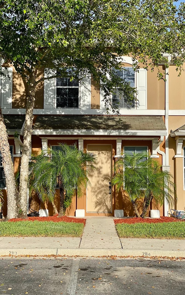 Building Photo - 12998 Surfside Dr