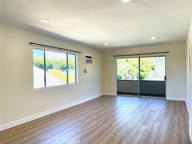 Building Photo - 2728 Crestmoore Pl