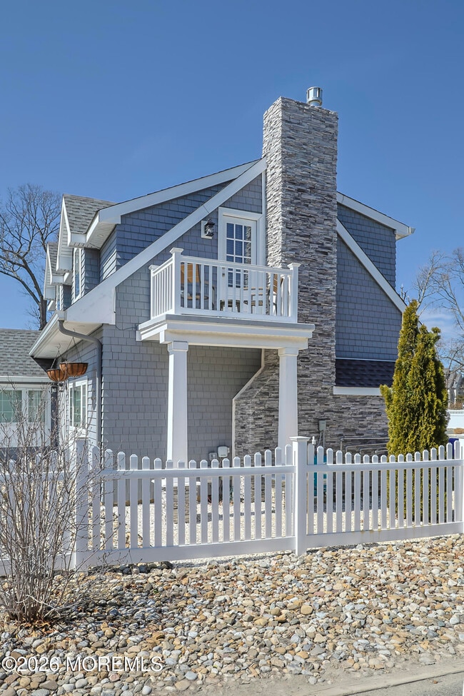 Building Photo - 246 Mantoloking Rd