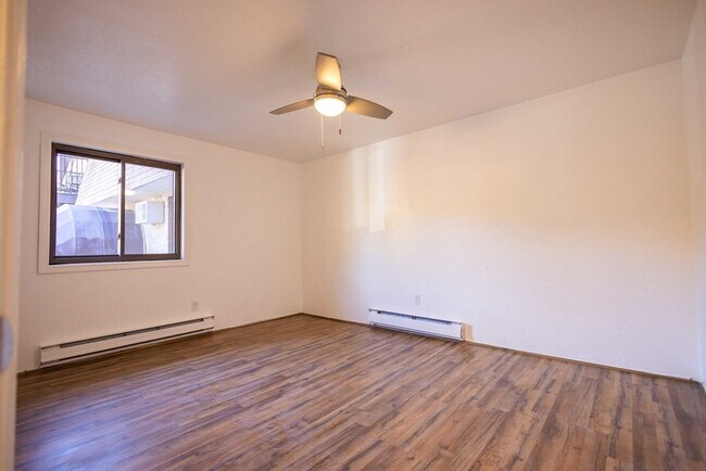 Foto del edificio - 21 Erick Rd