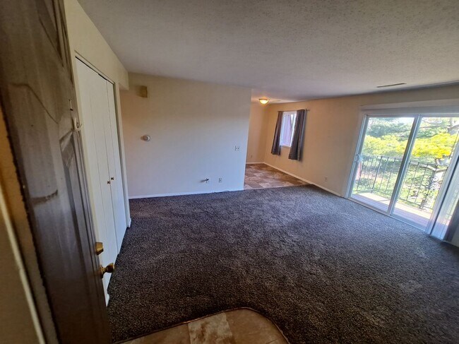 Foto del edificio - 2796 Willow Dr