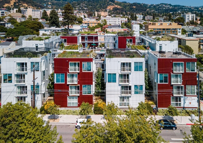Corner Windows Available - FOUND Study Southside Berkeley Apartments