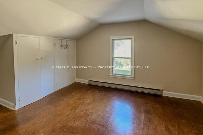 Foto del edificio - 2026 Ashley Rd