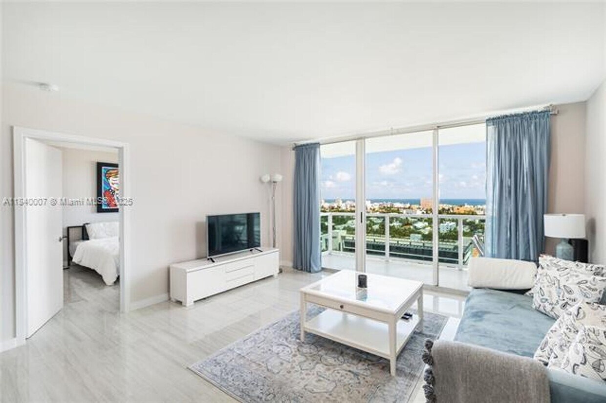 Foto principal - 650 West Ave