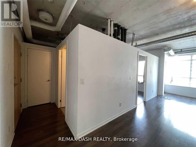 Building Photo - 38 Joe Shuster Way