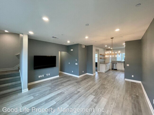 Building Photo - 3 br, 3 bath House - 4366 Pacifica Way Unit 9