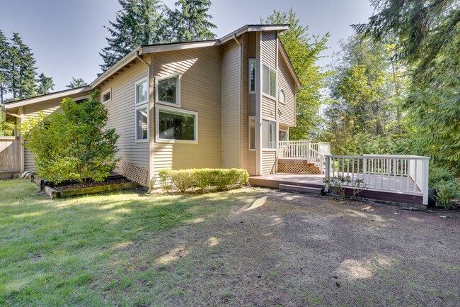 Building Photo - Updated 4 bed 2.5 bath in Sammamish!