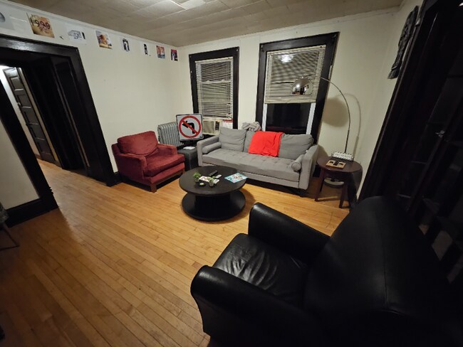 Foto del edificio - 410-412 W Mifflin St