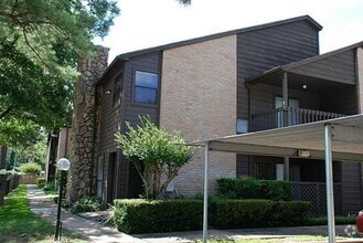 Building Photo - 12755 Mill Ridge Dr