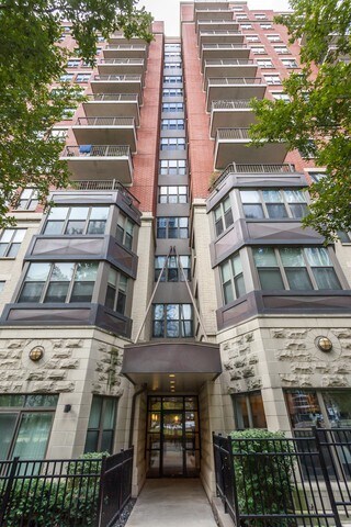 Foto del edificio - 1250 S Indiana Ave