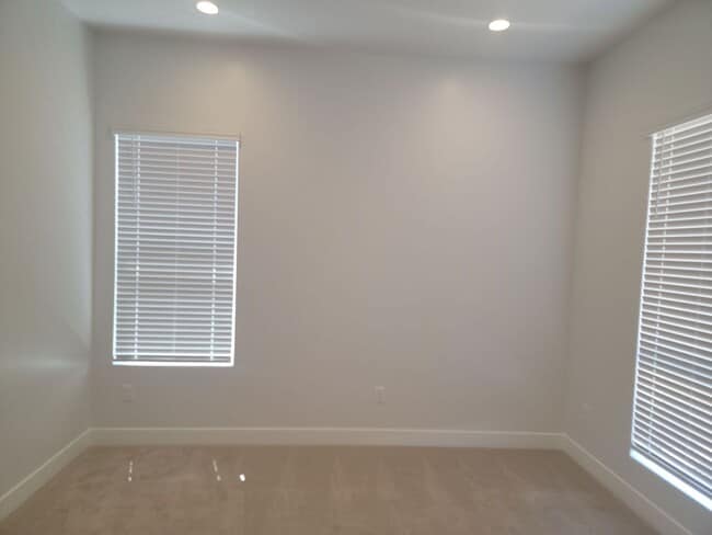 Building Photo - Brand New Stylish 3 Bedroom Home!