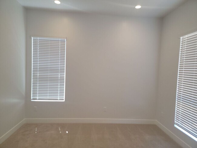 Foto del edificio - Brand New Stylish 3 Bedroom Home!
