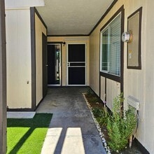 Building Photo - 3016 Saint George St