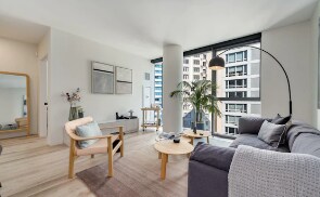 Building Photo - 98 E Wacker Dr