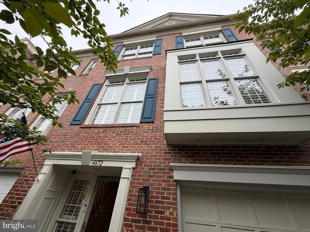 Building Photo - 4672 Kell Ln