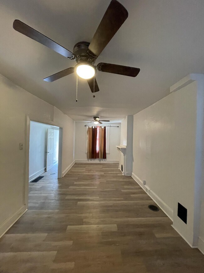 Foto del edificio - 412 N Holly St