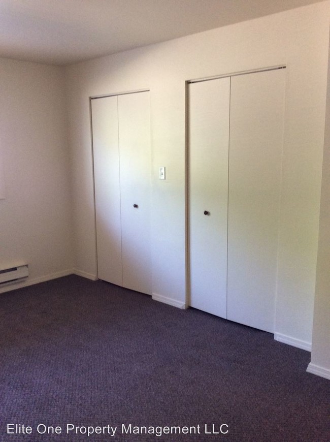 Foto del edificio - 2147 Meadow Ln