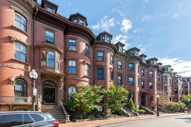 Foto del edificio - 534 Massachusetts Ave