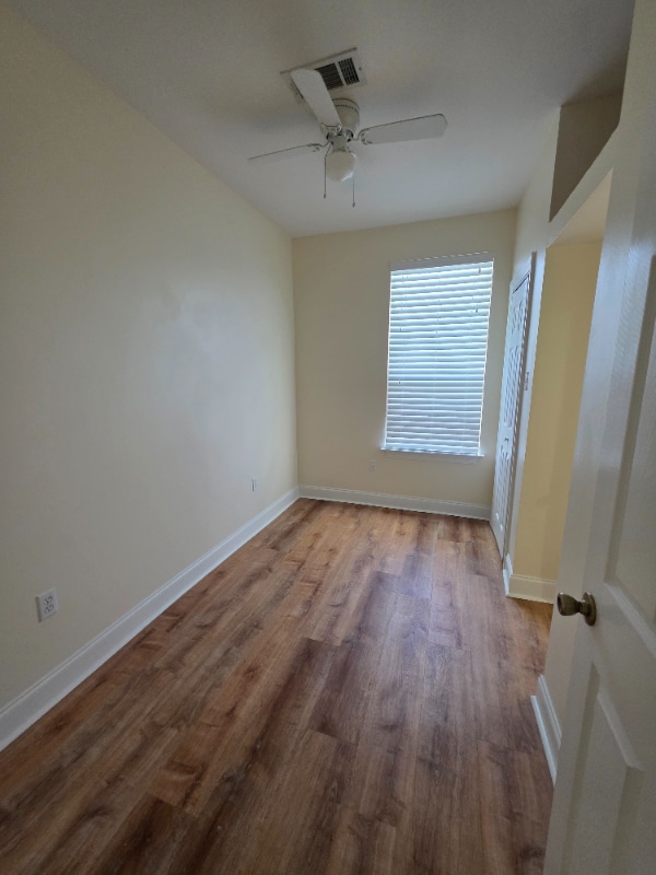 Foto del edificio - 118 Lakeview Dr